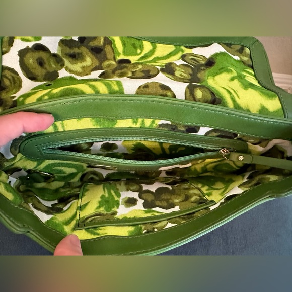 Kate Spade Green convertible purse with floral lining - Picture 7 of 11